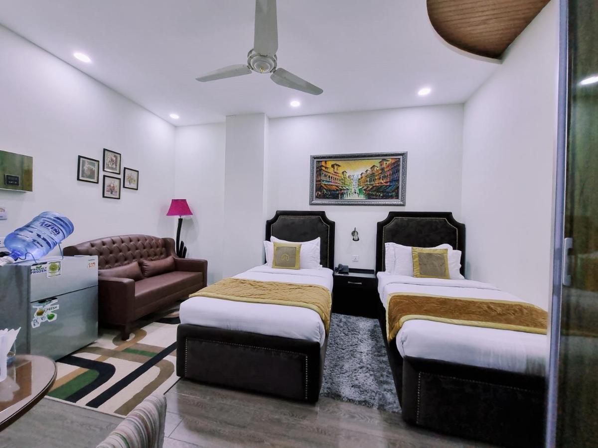 Hayyat Luxury Hotel Suites Lahore Exterior photo